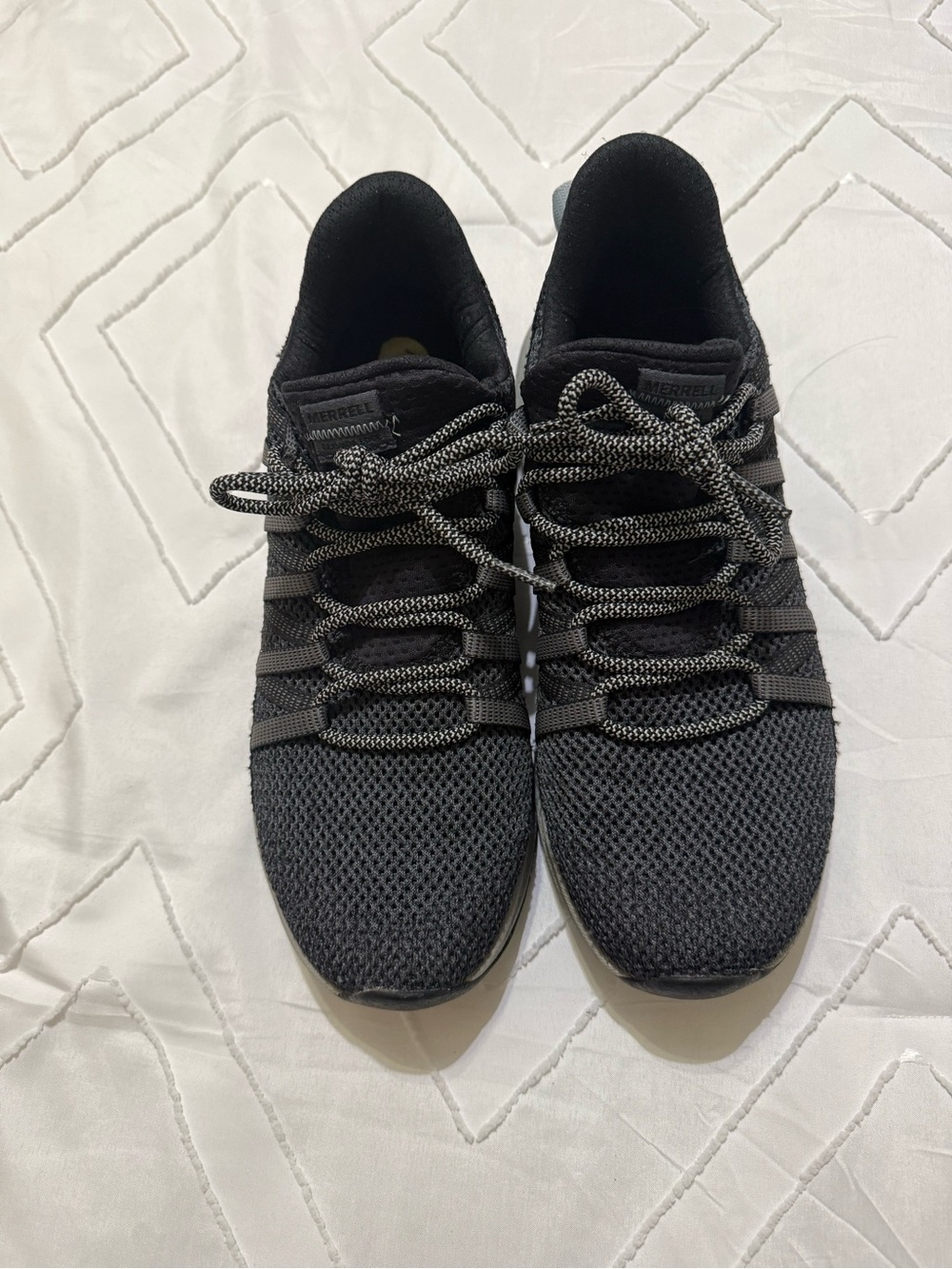 J/SLIDES Black Women's Knit Slip-On Sneakers - Picture 3 of 4